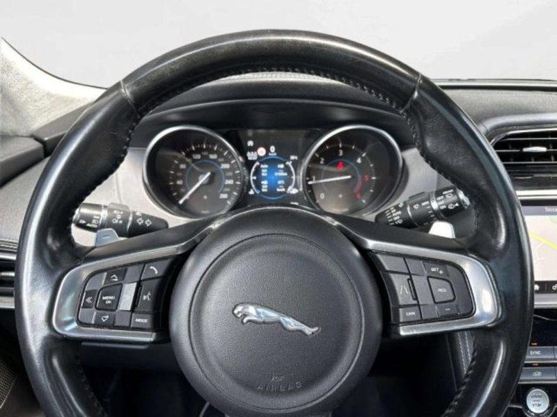 Jaguar F-Pace usata a Siena (14)