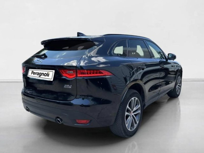 Jaguar F-Pace usata a Siena (2)