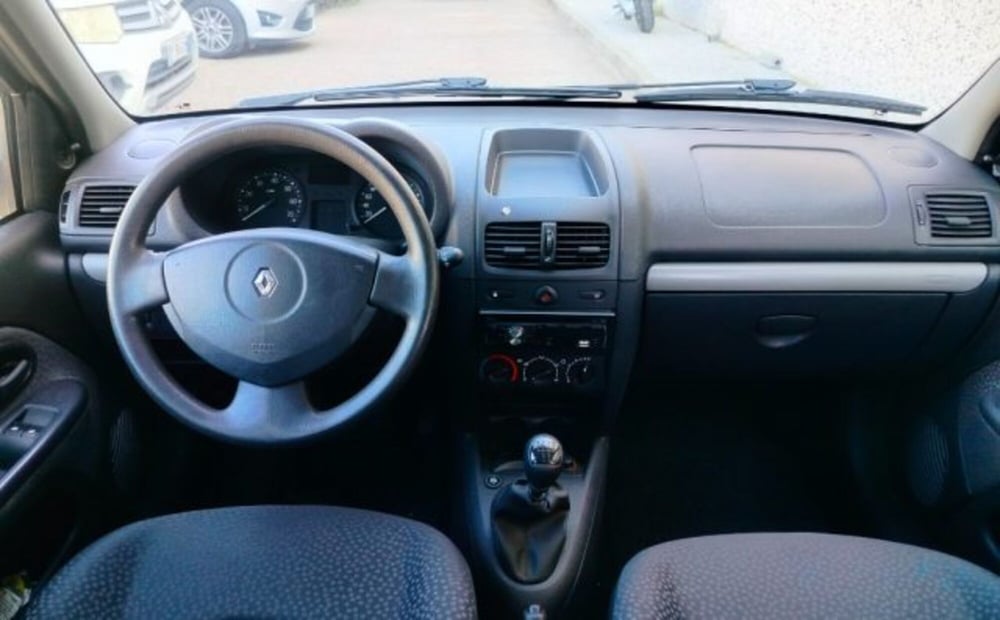 Renault Clio usata a Oristano (9)