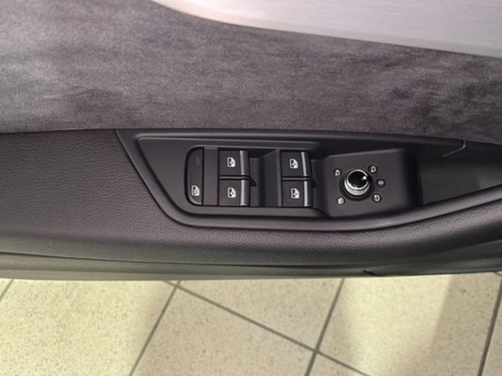Audi S4 Avant nuova a Vicenza (15)