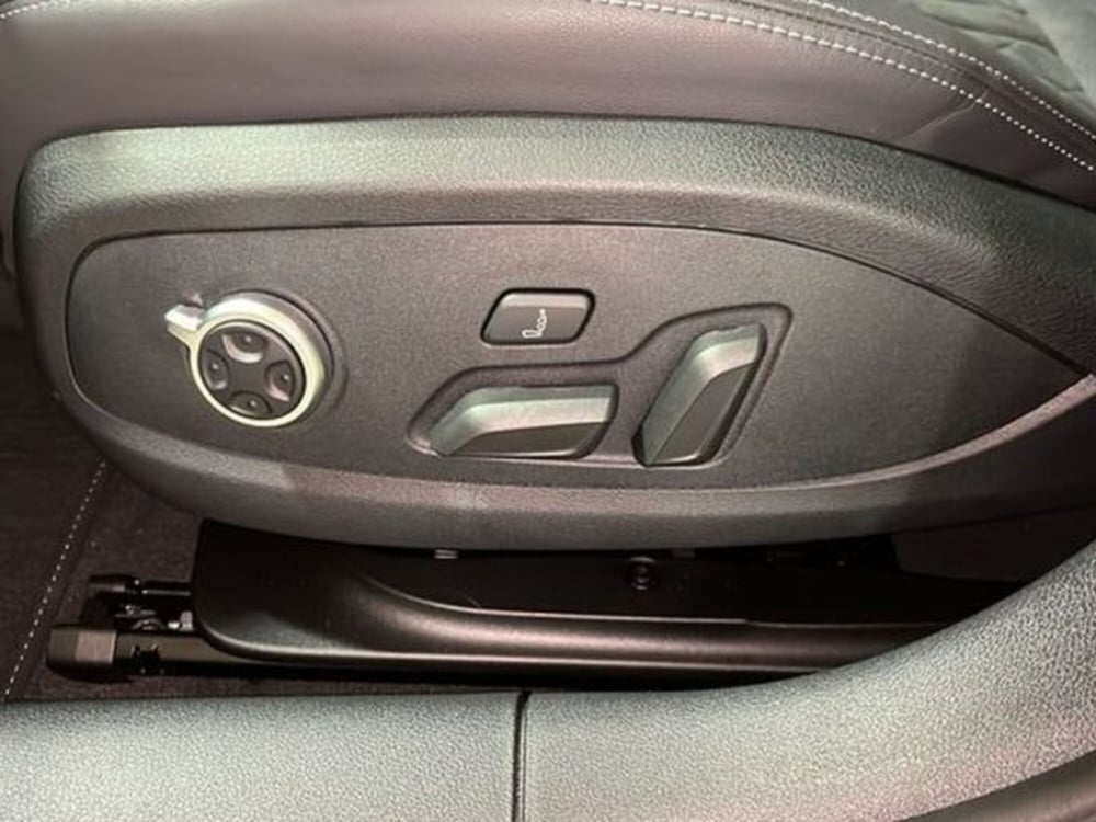 Audi S4 Avant nuova a Vicenza (16)