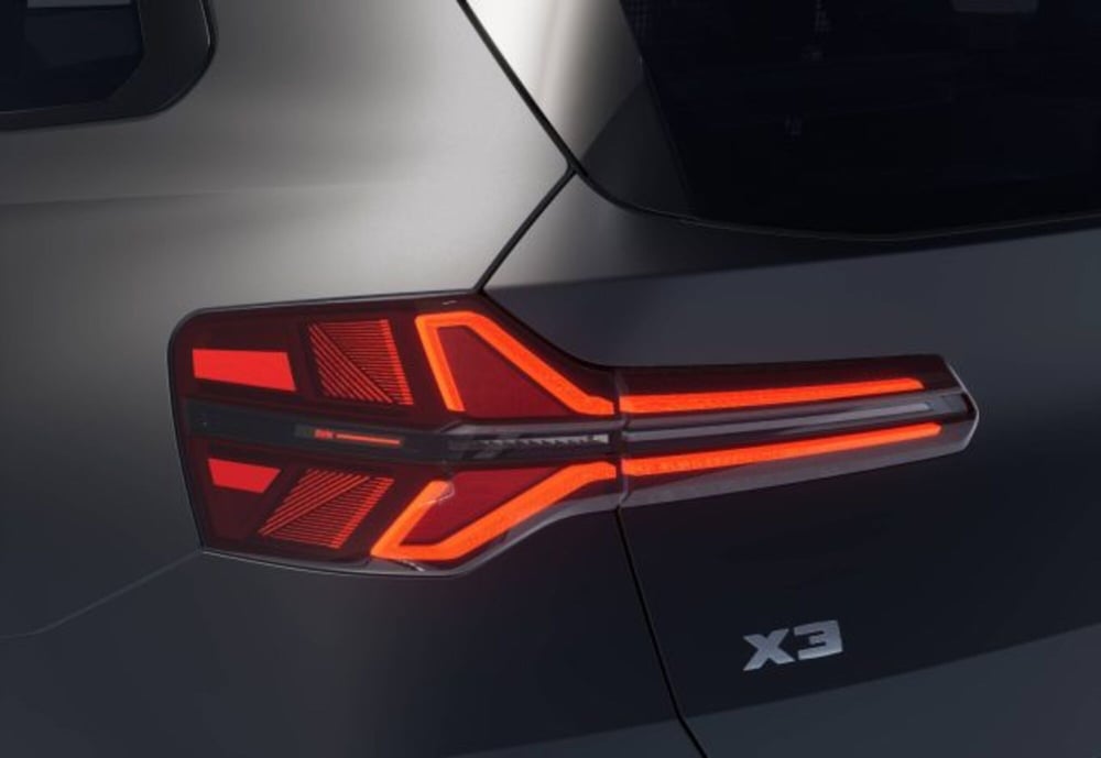 BMW X3 nuova a Modena (9)