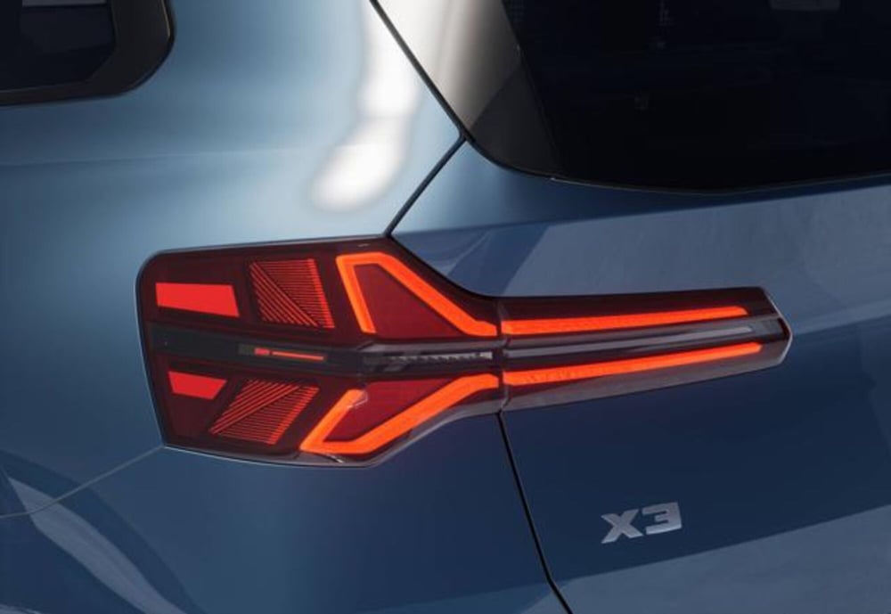 BMW X3 nuova a Modena (9)