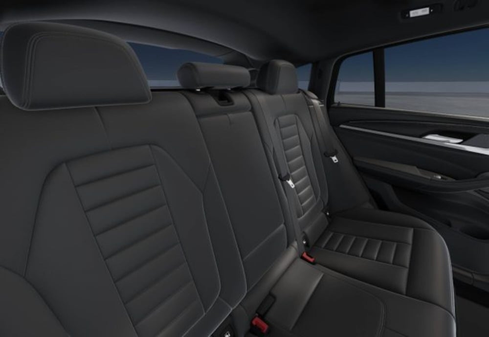 BMW X4 nuova a Modena (13)