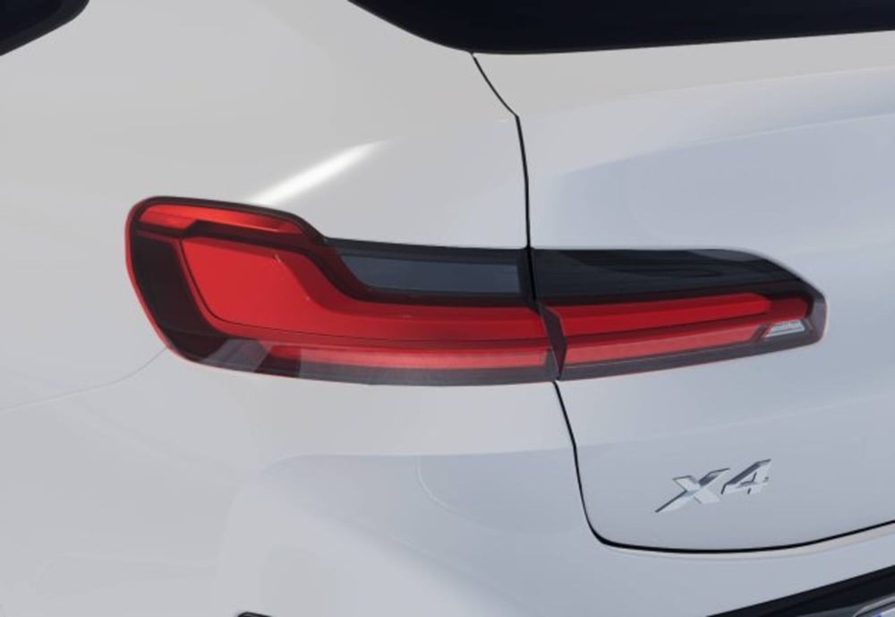 BMW X4 nuova a Modena (9)