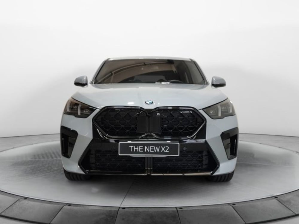 BMW X2 nuova a Modena (17)