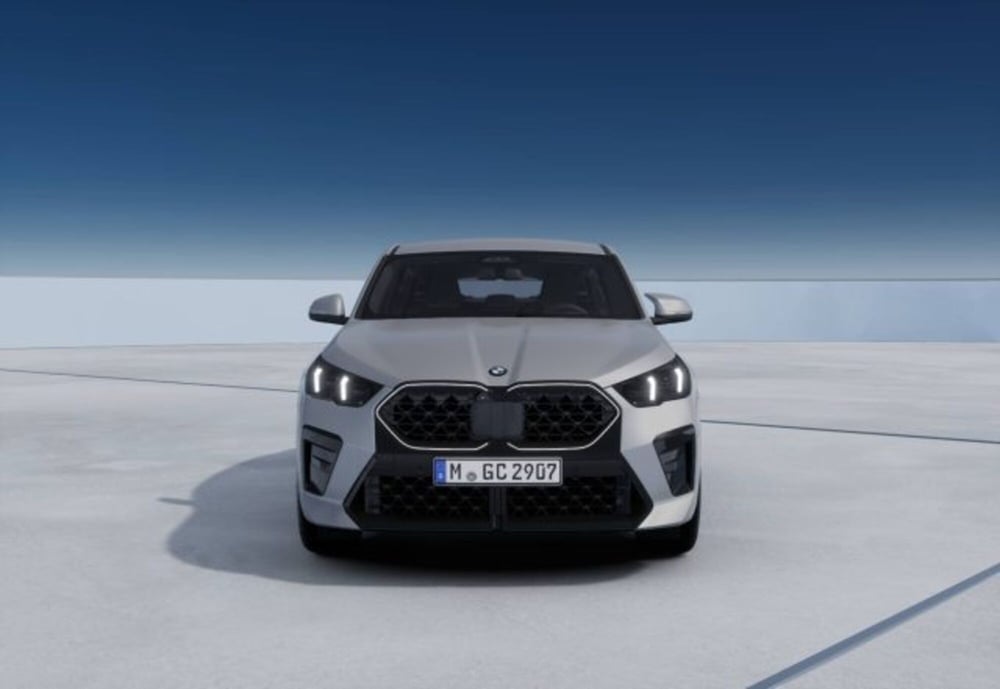 BMW X2 nuova a Modena (3)