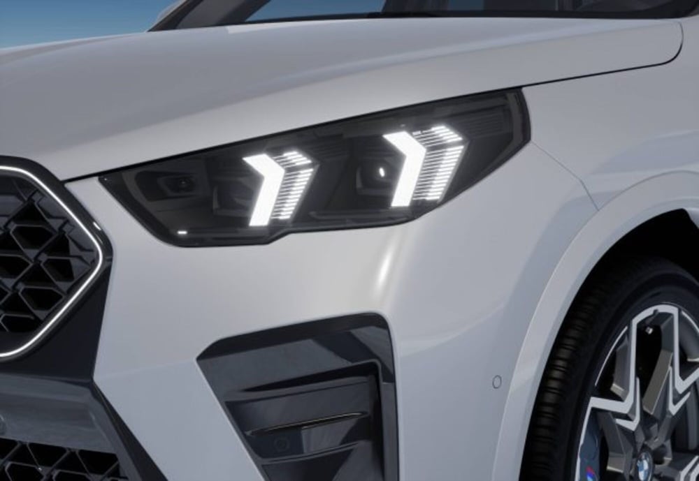 BMW X2 nuova a Modena (7)