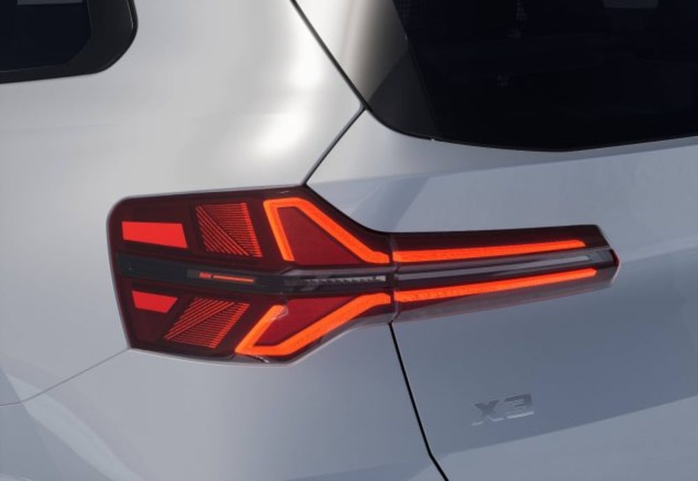 BMW X3 nuova a Modena (9)