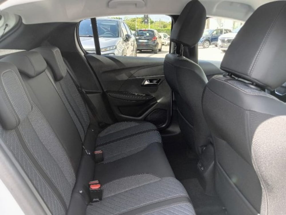 Peugeot 208 nuova a Brescia (15)