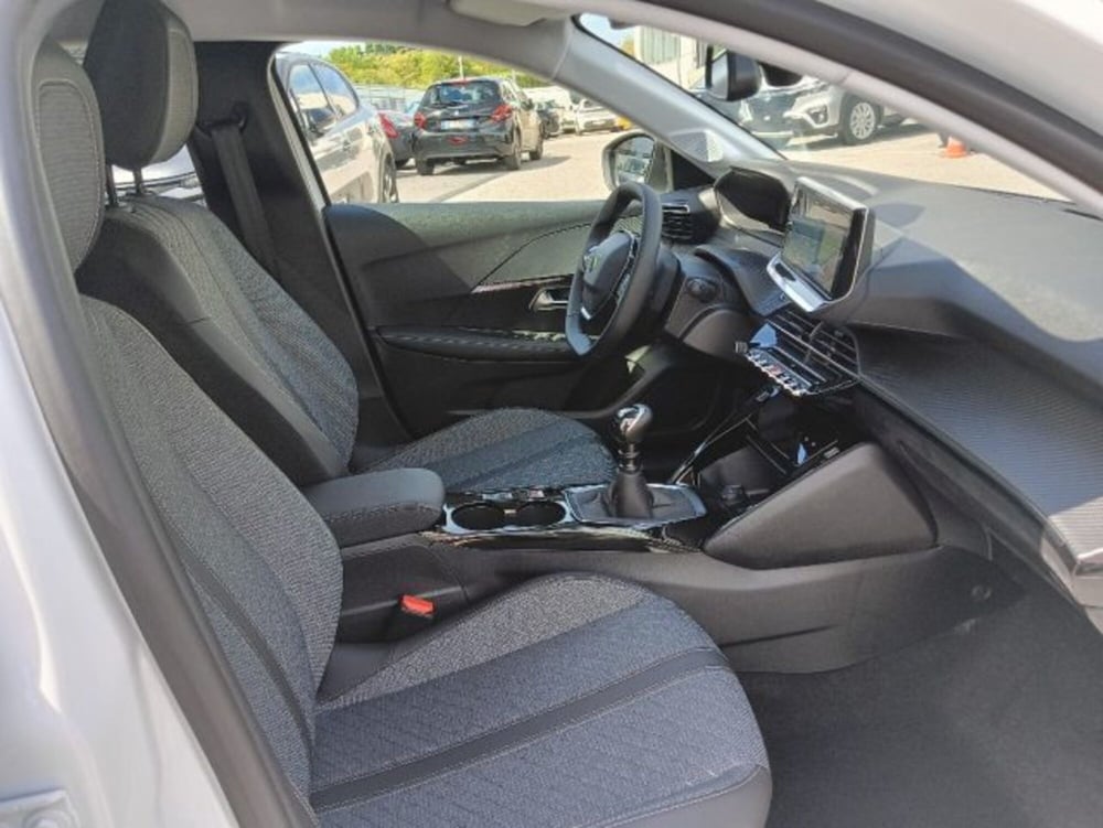 Peugeot 208 nuova a Brescia (16)