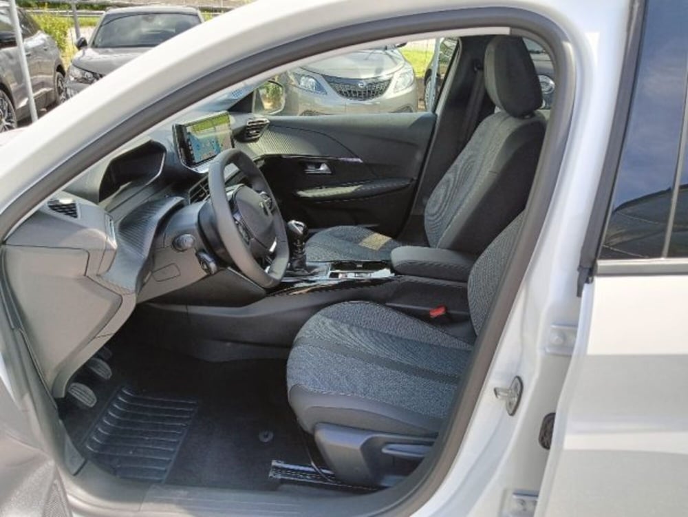 Peugeot 208 nuova a Brescia (9)