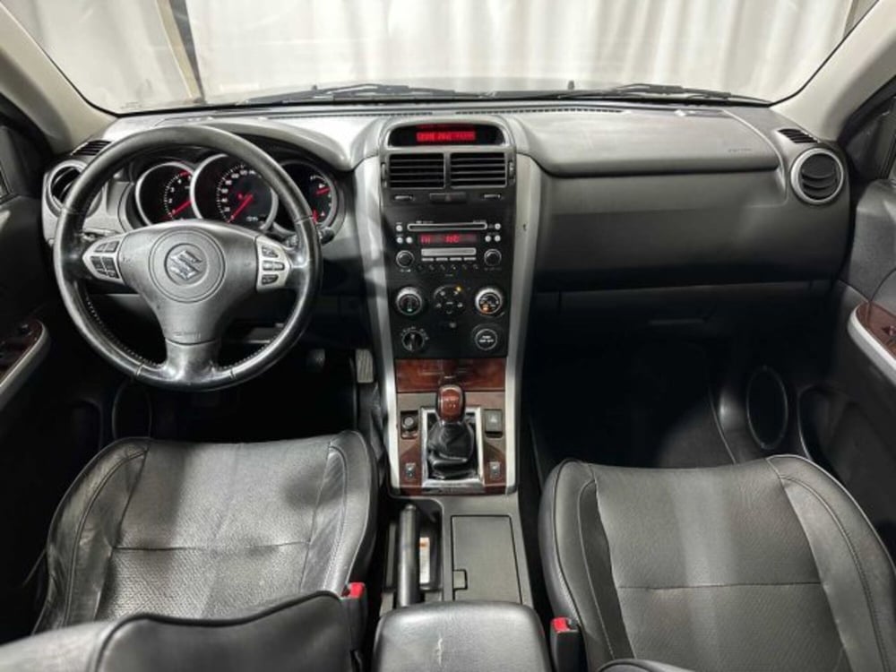 Suzuki Grand Vitara usata a Sondrio (12)