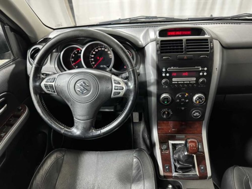 Suzuki Grand Vitara usata a Sondrio (13)