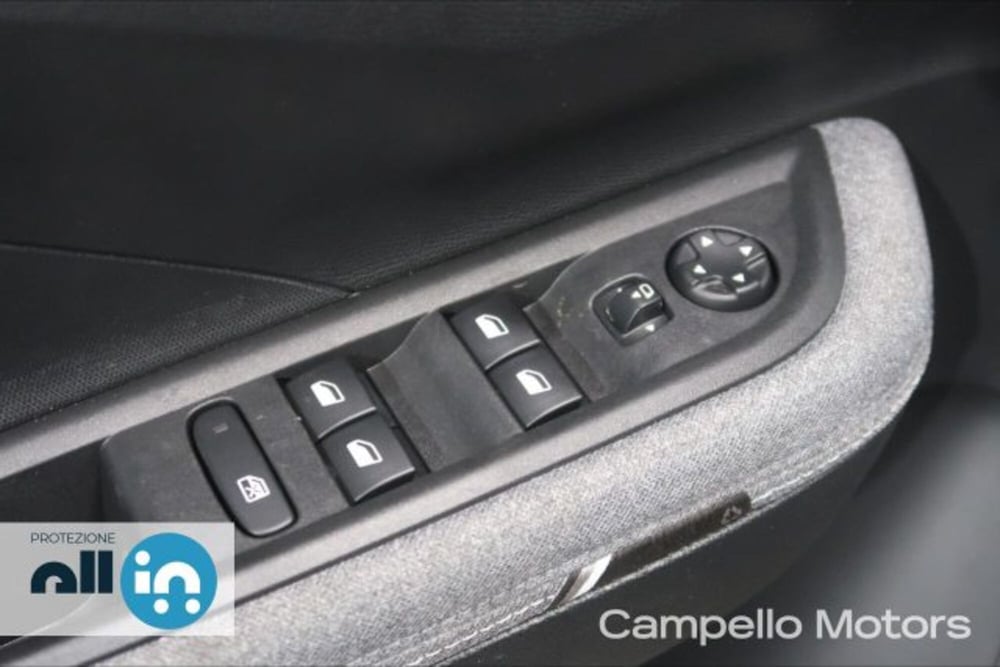 Opel Frontera nuova a Venezia (15)