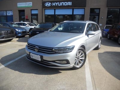 Volkswagen Passat Variant 2.0 TDI SCR 122 CV EVO DSG Business del 2021 usata a Castelfranco di Sotto