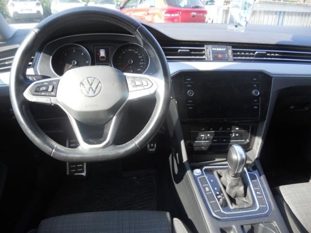 Volkswagen Passat Variant usata a Pisa (13)