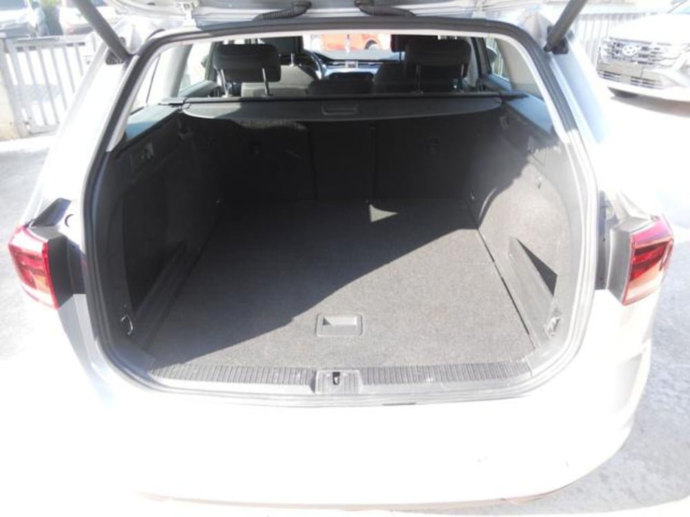 Volkswagen Passat Variant usata a Pisa (14)