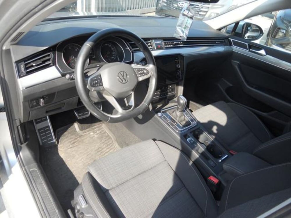 Volkswagen Passat Variant usata a Pisa (9)