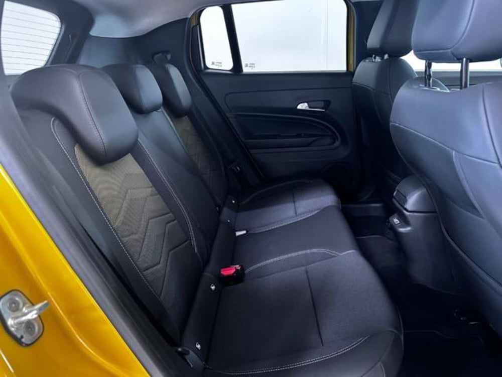 Jeep Avenger nuova a Reggio Emilia (13)