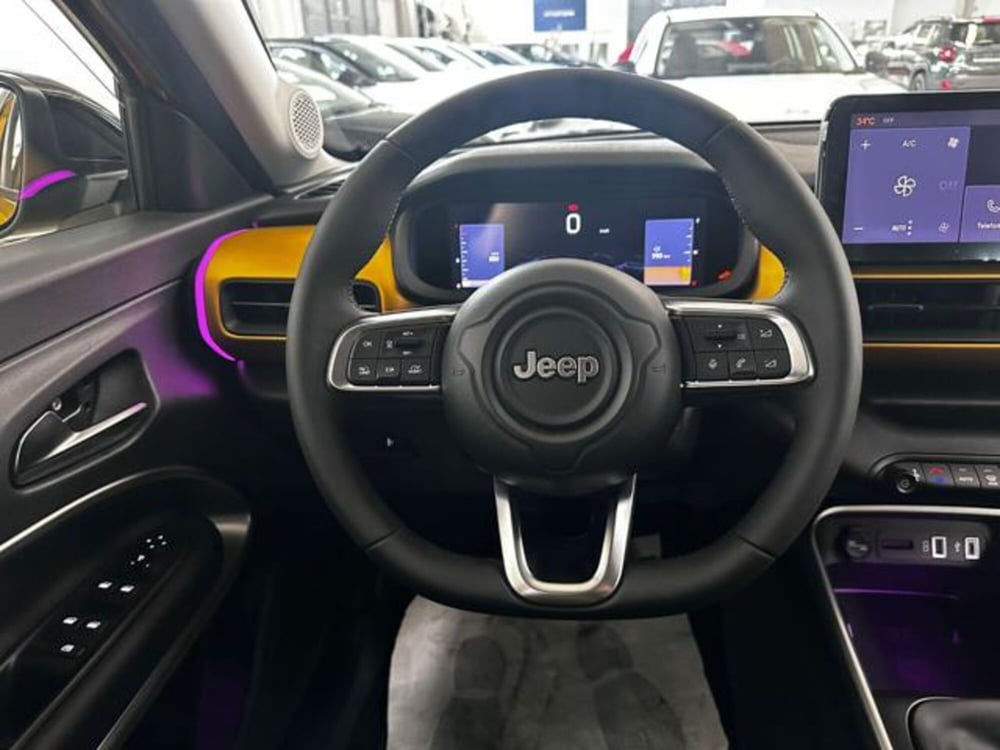 Jeep Avenger nuova a Reggio Emilia (15)