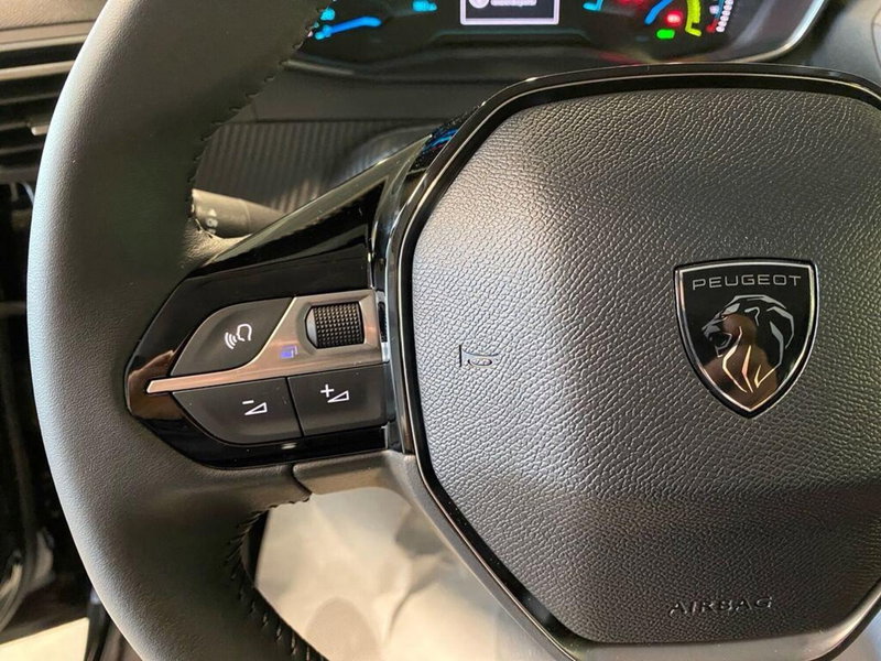 Peugeot 208 nuova a Torino (12)