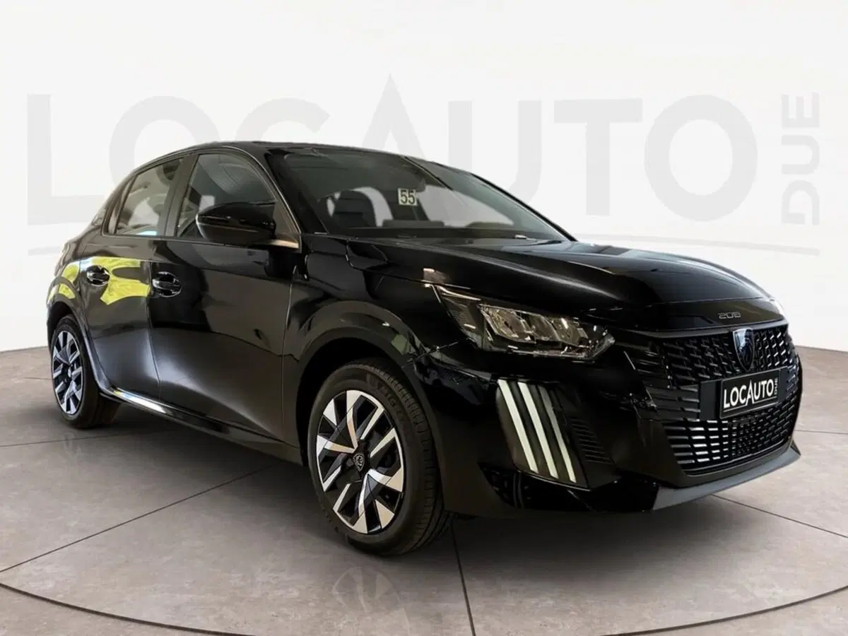Peugeot 208 nuova a Torino (3)