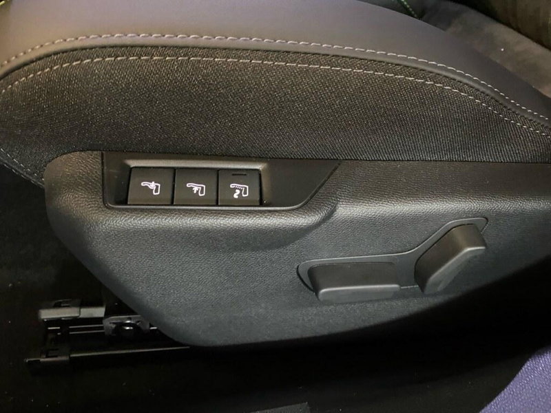 Peugeot 2008 nuova a Torino (13)