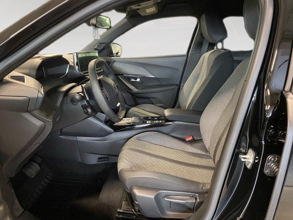 Peugeot 2008 nuova a Torino (7)