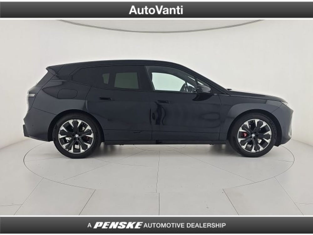 BMW iX usata a Bologna (6)