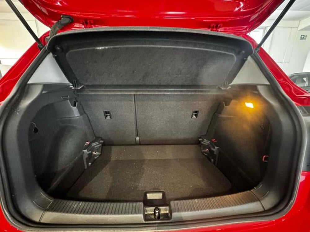 Volkswagen T-Cross usata a Sassari (12)