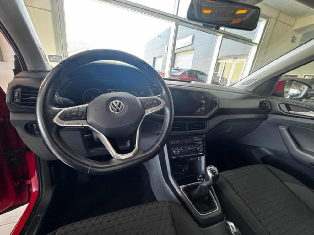 Volkswagen T-Cross usata a Sassari (13)