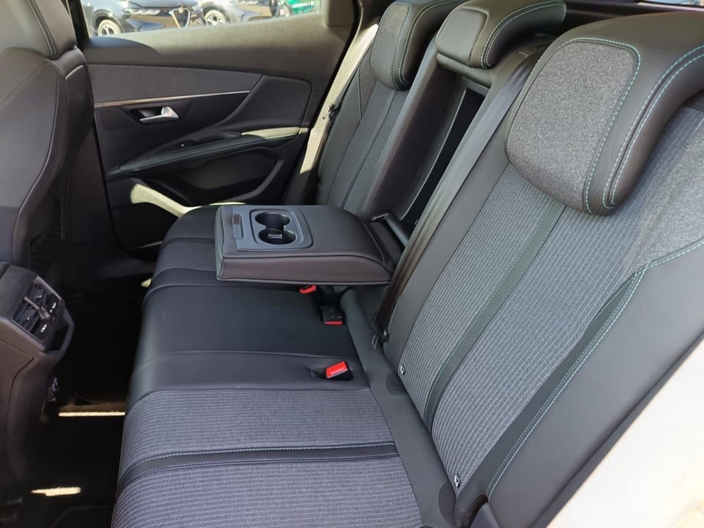 Peugeot 3008 usata  (16)