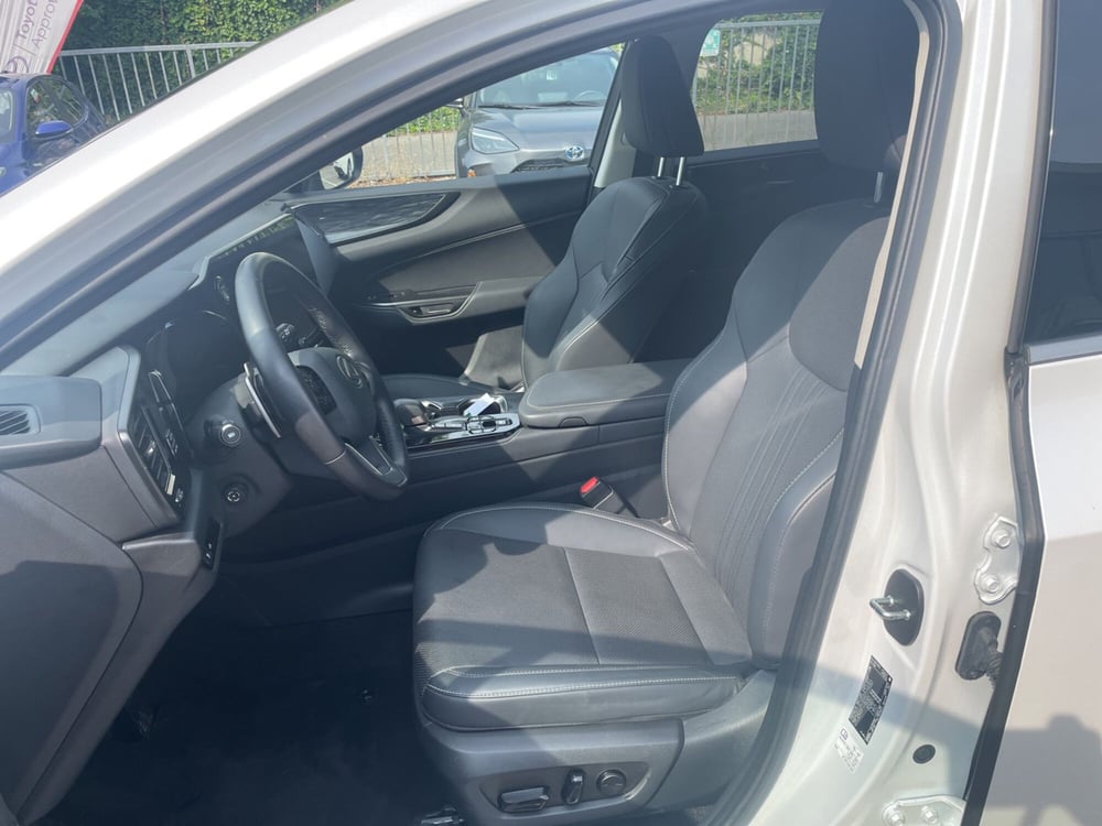 Lexus NX usata a Piacenza (13)