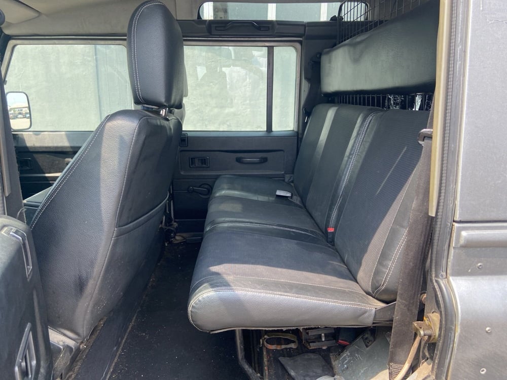 Land Rover Defender usata a Piacenza (8)