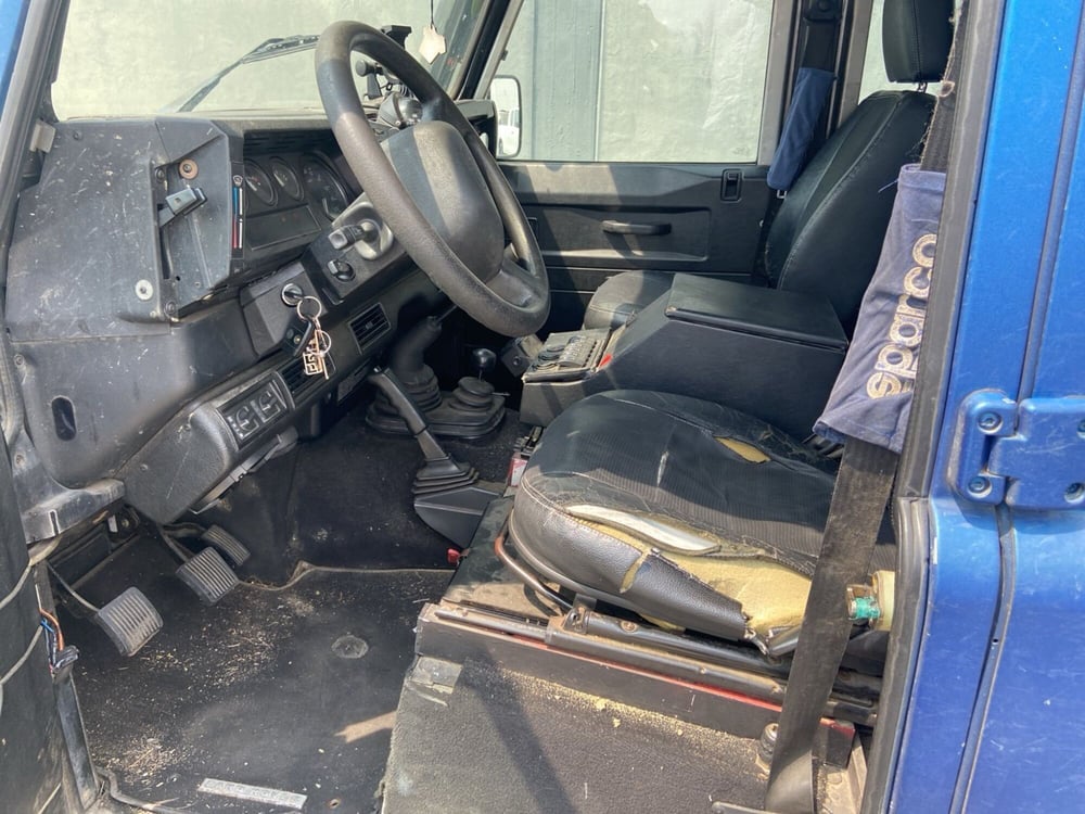 Land Rover Defender usata a Piacenza (9)