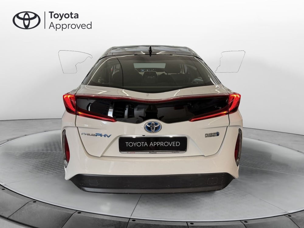 Toyota Prius Plug-in usata a Como (4)