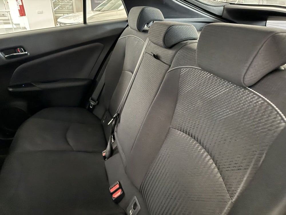 Toyota Prius Plug-in usata a Como (7)