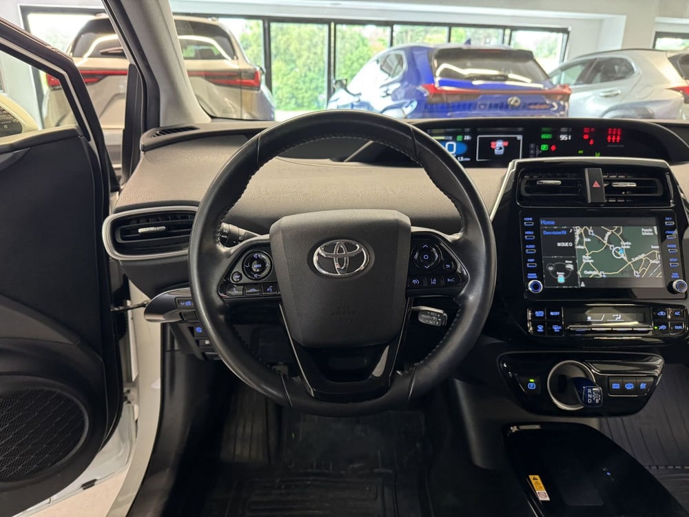 Toyota Prius Plug-in usata a Como (9)