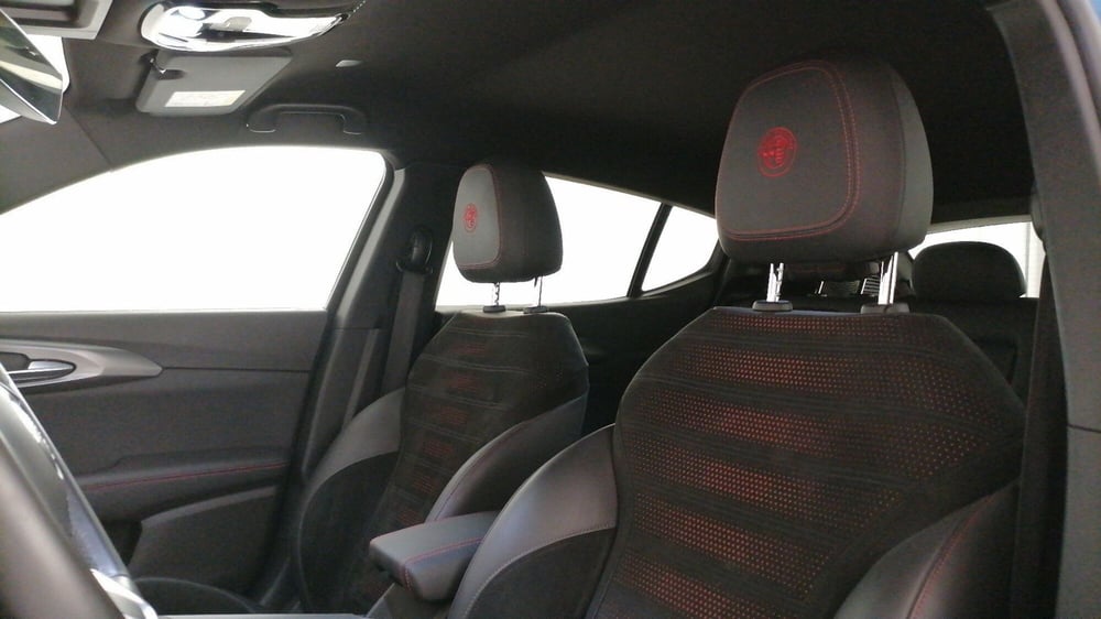 Alfa Romeo Tonale usata a Roma (13)