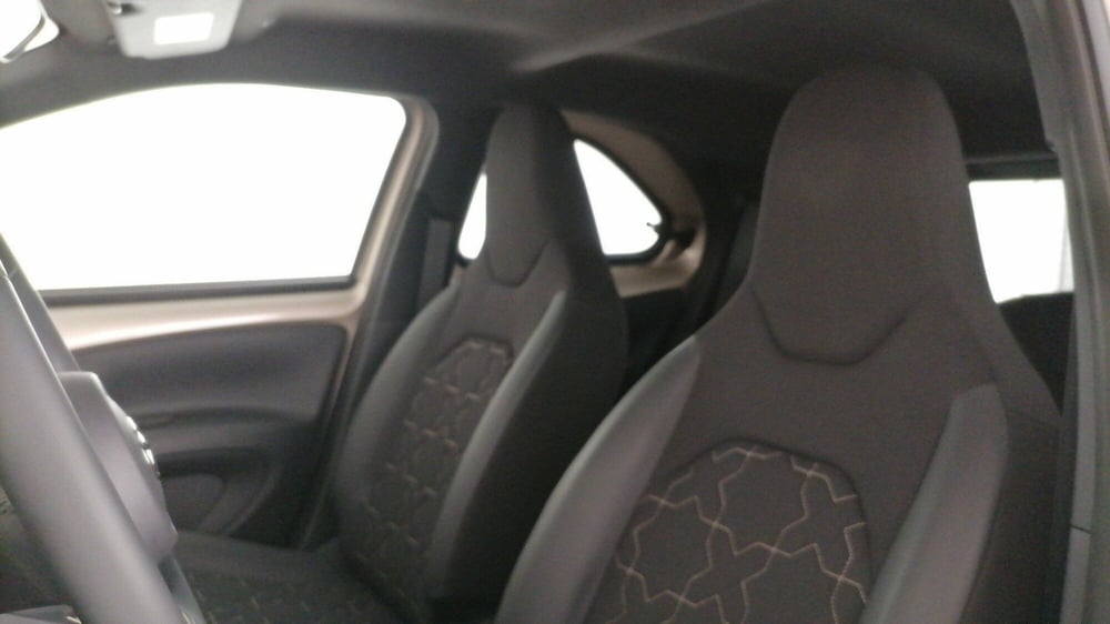 Toyota Aygo X usata a Roma (12)