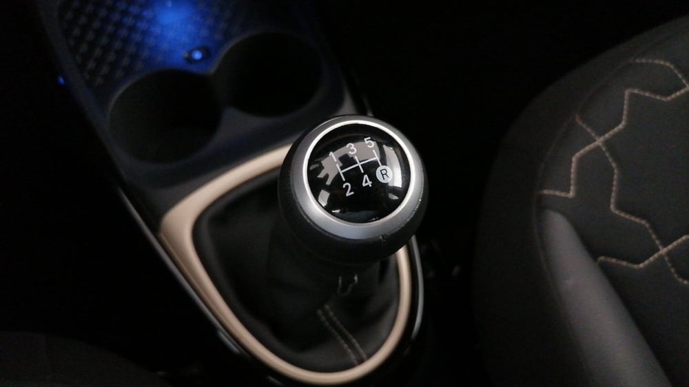 Toyota Aygo X usata a Roma (14)