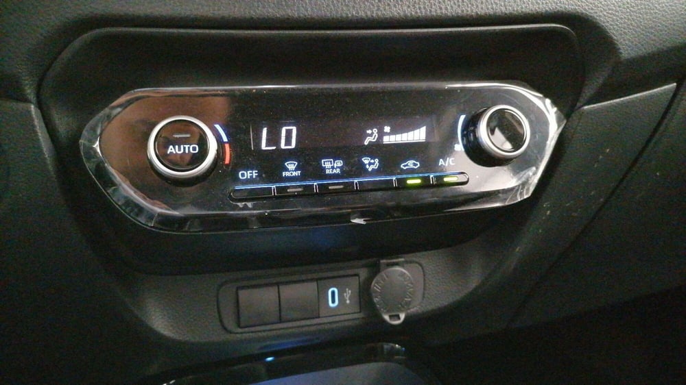 Toyota Aygo X usata a Roma (15)