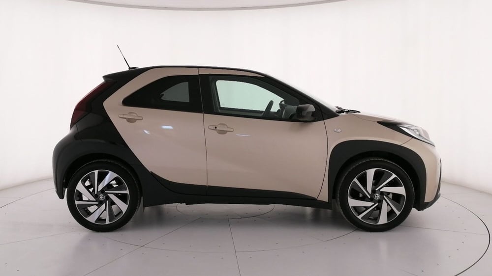 Toyota Aygo X usata a Roma (3)