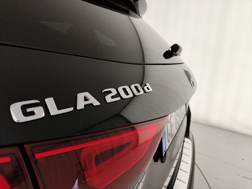 Mercedes-Benz GLA SUV usata a Caserta (10)