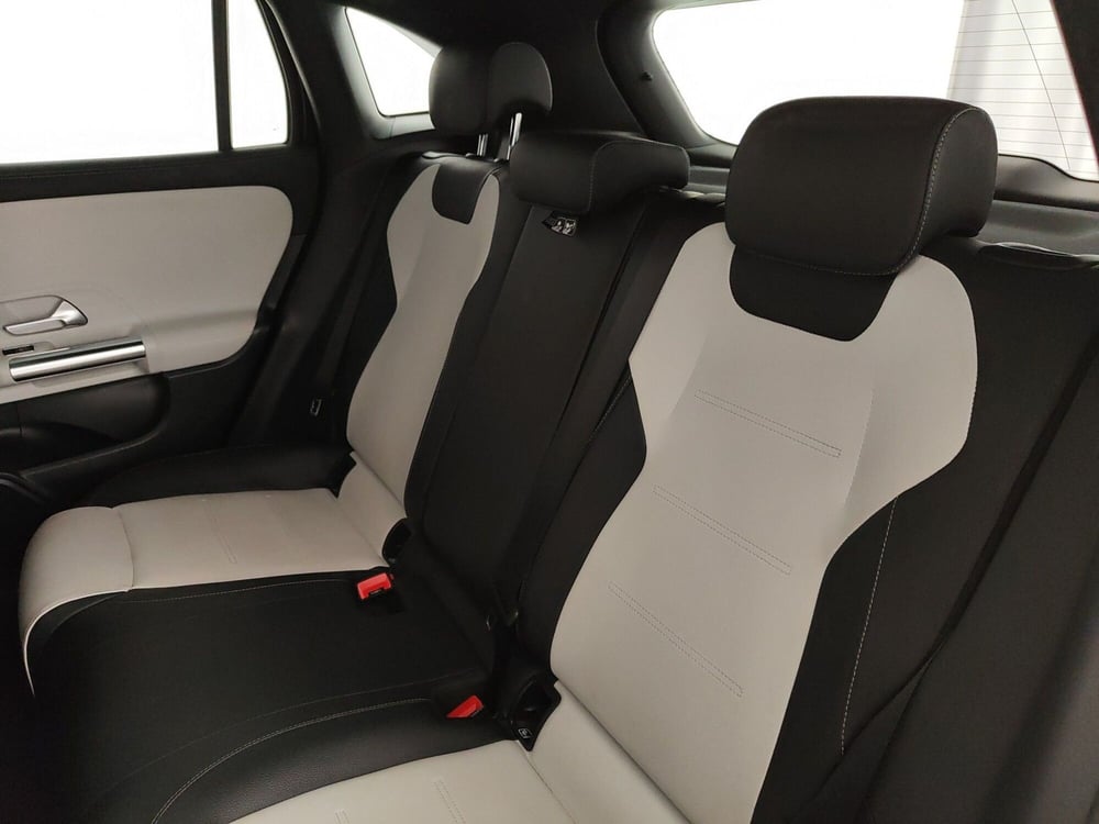 Mercedes-Benz GLA SUV usata a Caserta (19)
