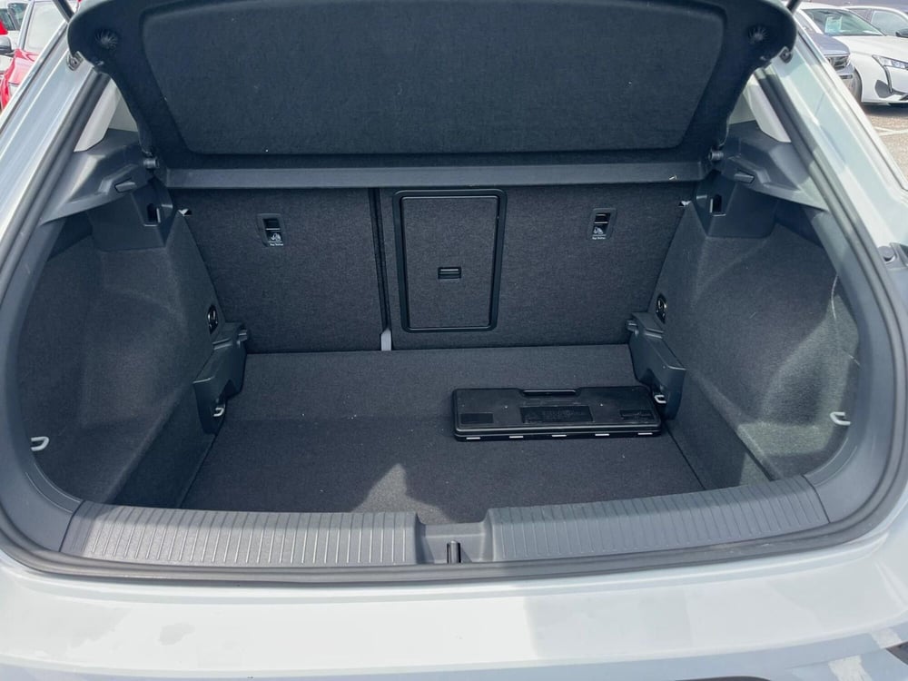 Volkswagen T-Roc usata a Milano (10)