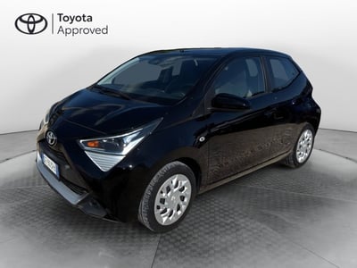 Toyota Aygo Connect 1.0 VVT-i 72 CV 5 porte x-play del 2021 usata a Ragusa
