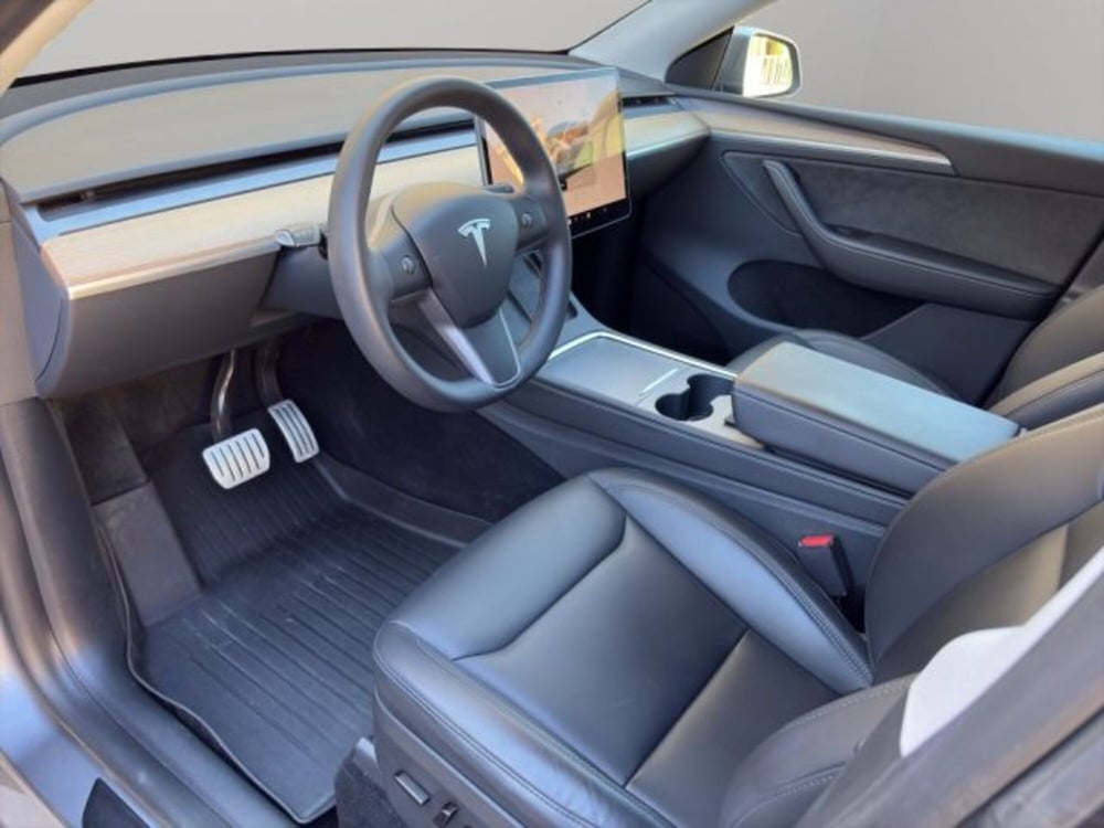 Tesla Model Y usata a Perugia (10)