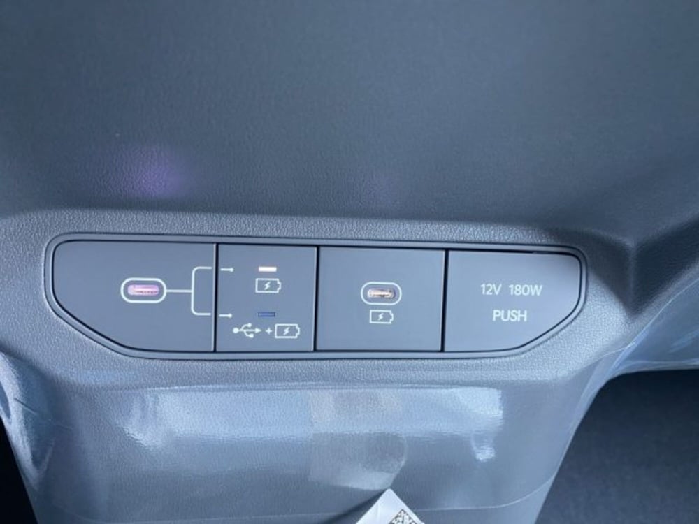 Kia EV3 nuova a Perugia (19)